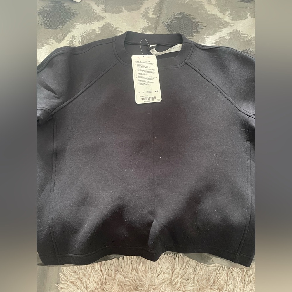 Lululemon NWT NTS Cropped SS